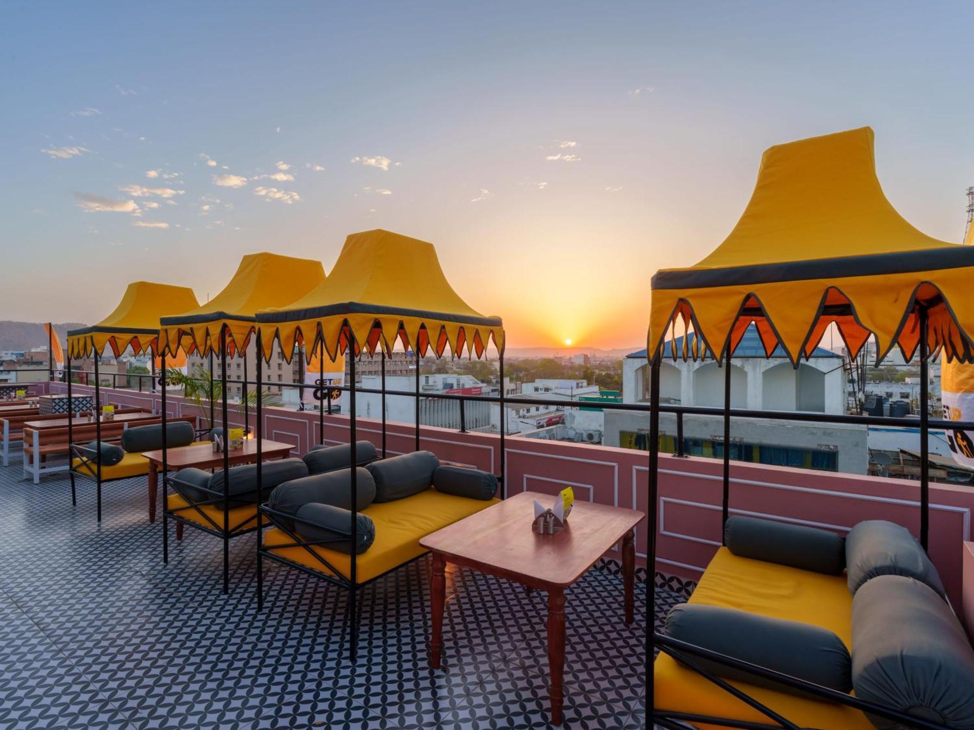 The Hosteller Jaipur, Mi Road Екстер'єр фото