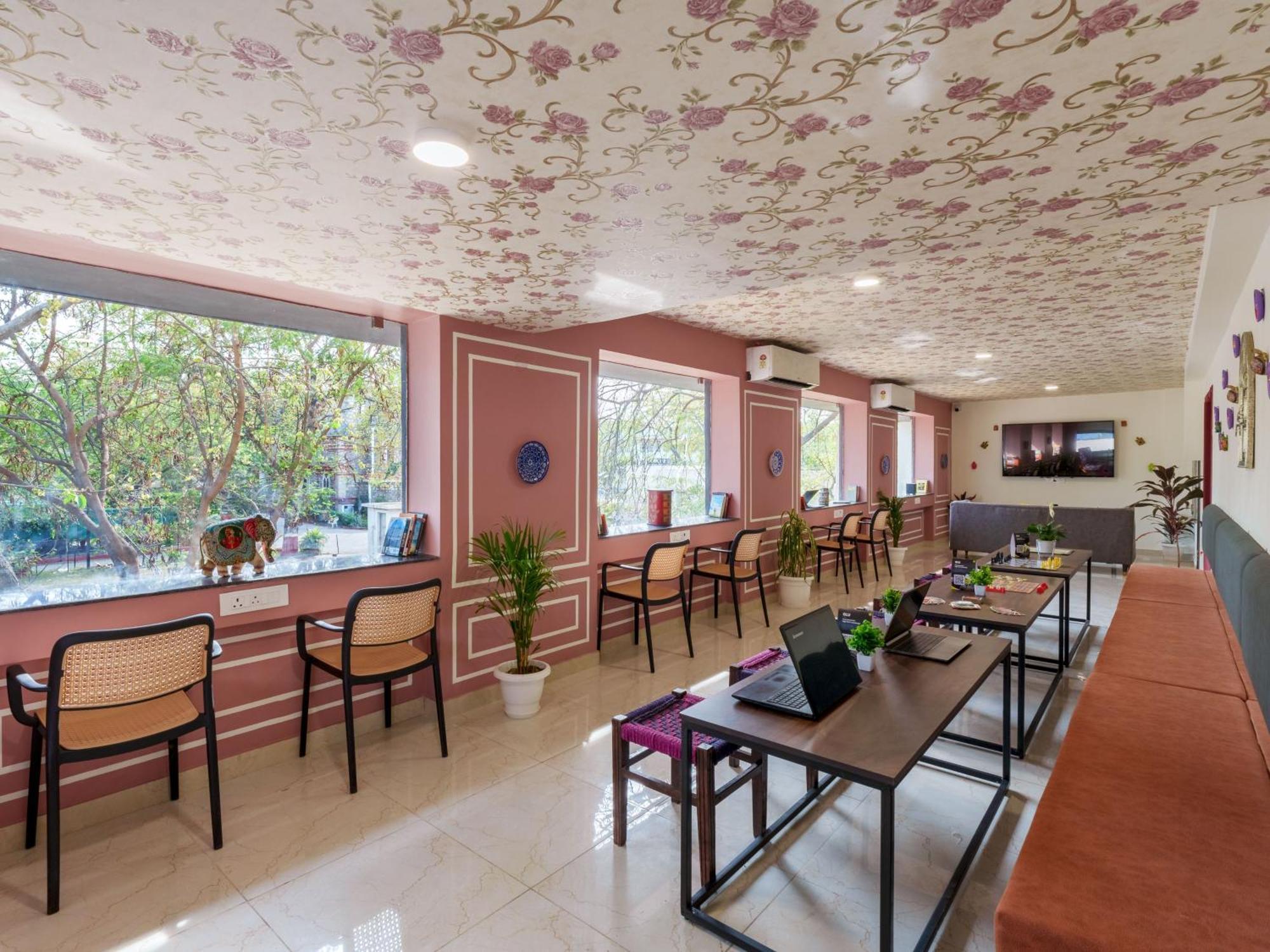 The Hosteller Jaipur, Mi Road Екстер'єр фото